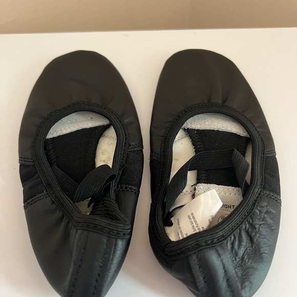 Revolution Stretch Ballet Black Dance Shoe Girls Size 10 - Picture 2 of 6